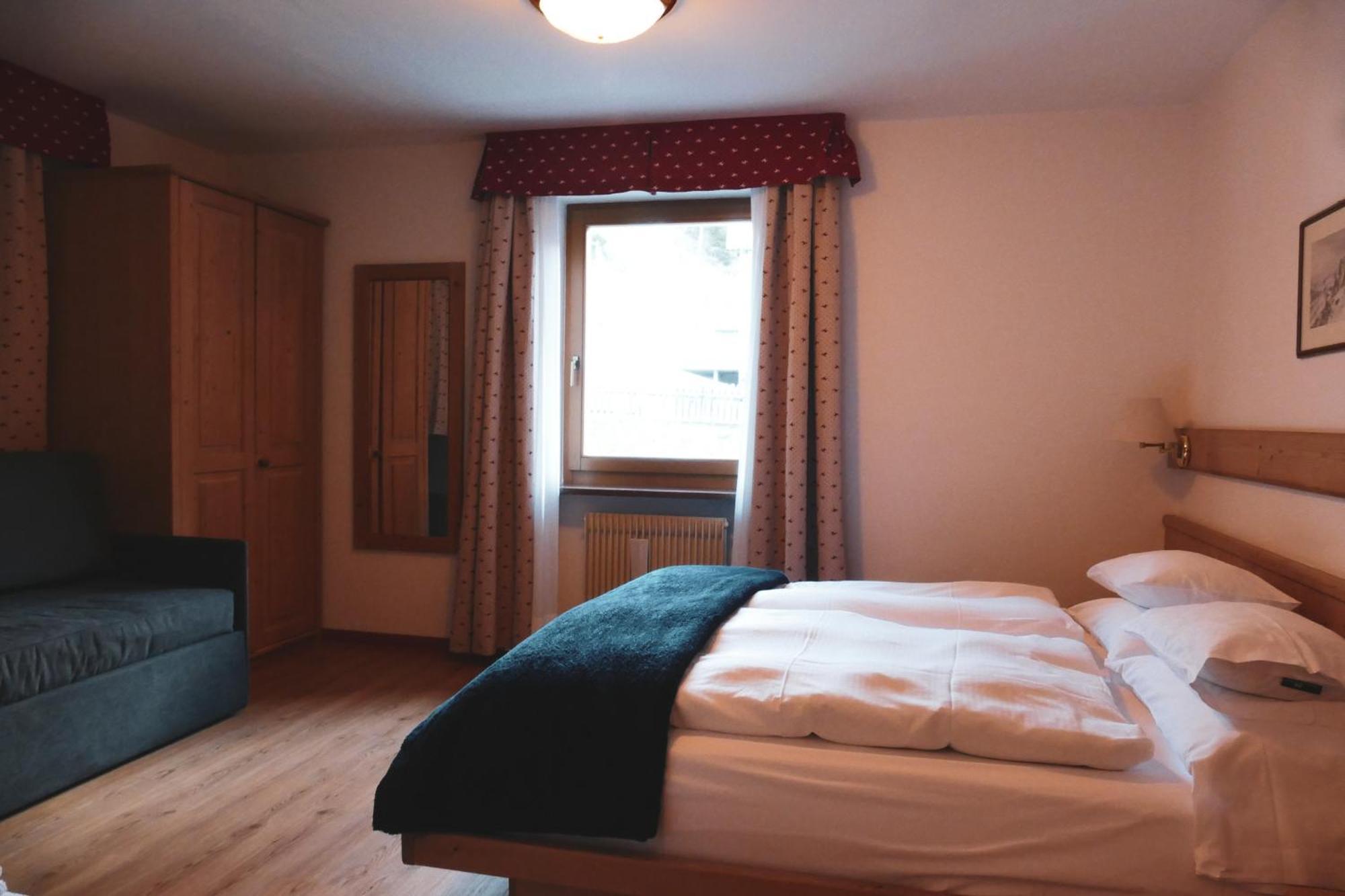 Hotel Malga Passerella 莫埃纳 外观 照片