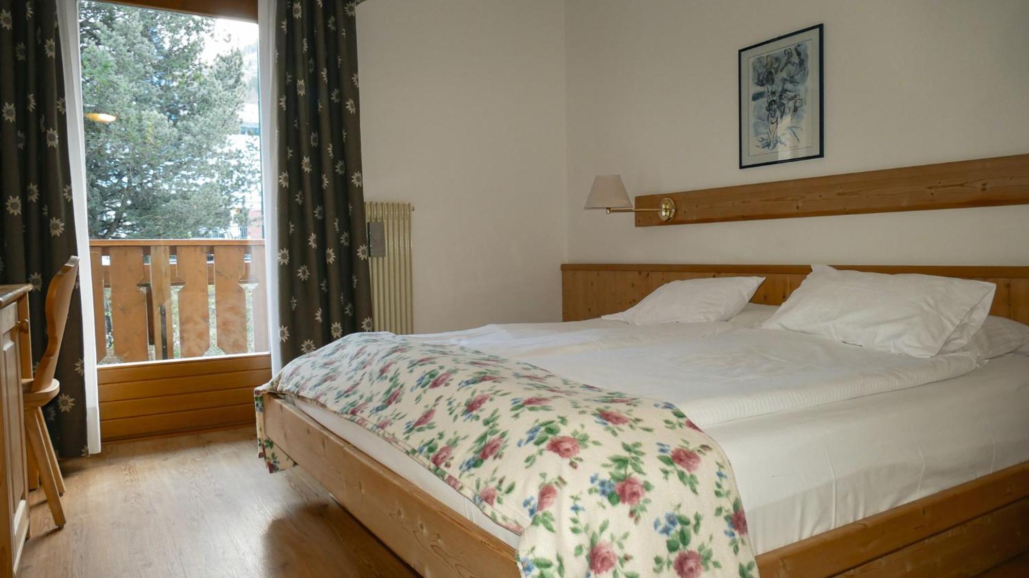 Hotel Malga Passerella 莫埃纳 外观 照片